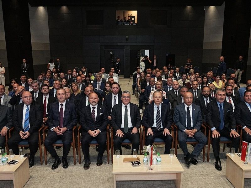Turkish Maritime Sector Gathers for Awards Ceremony: Challenges Loom Despite Record Exports
